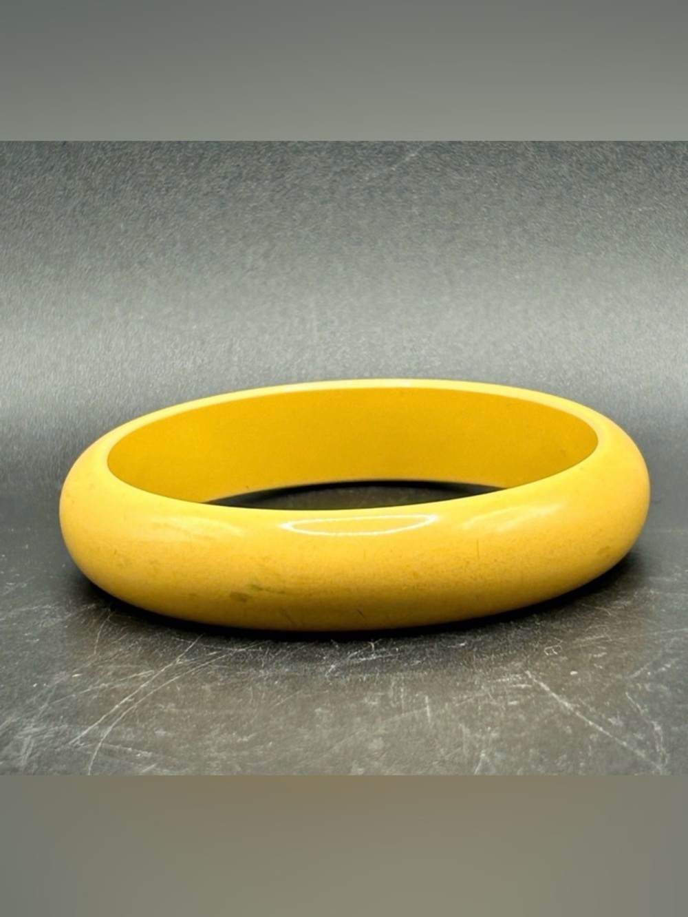 Vintage USA Yellow Bakelite Bangle Bracelet, Jewelry Accessory Collectible
